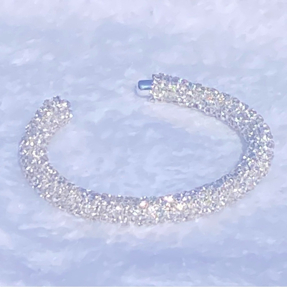 💎Host Pick💎 Rhinestone Cuff Bracelet - Picture 3 of 4